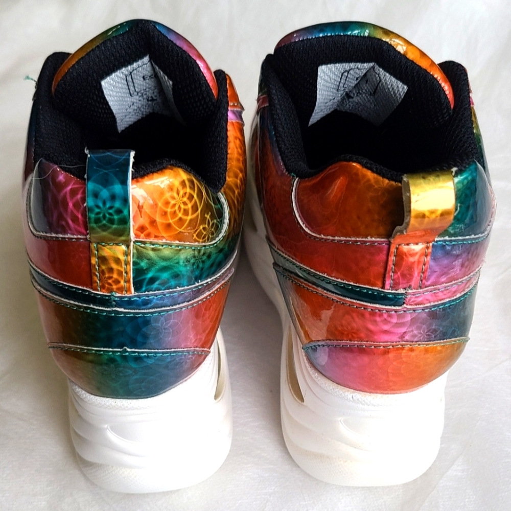 NWT OBO: QU' lenticular Women's Size 6 YRU Shoes - Picture 4 of 7